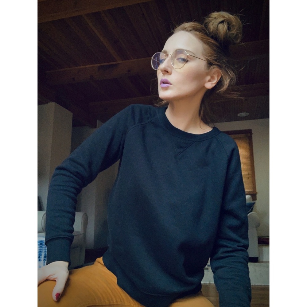 Classy Black Crew Neck Sweatshirt